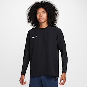 Nike Player Men's Dri-FIT Pullover Crewneck. Nike.com